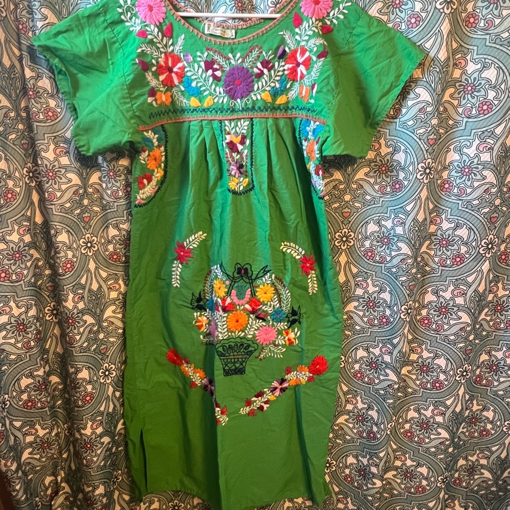 Green Embroidered Mexican-Style Dress 100% Cotton